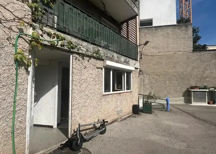 Studio Rochereau Climatise - Metro - Gare - Wifi